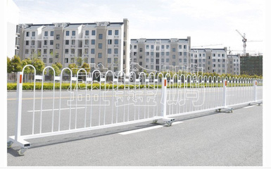 長春京式護欄廠家產(chǎn)品圖片與天津盛鑫鵬道路設(shè)施公司